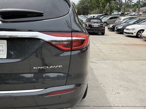 Used 2019 Buick Enclave Essence FWD image 29