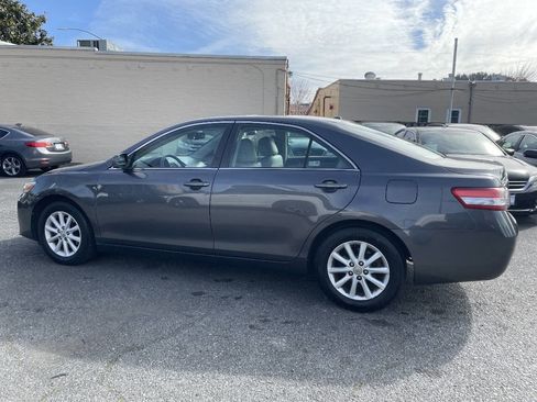 Used 2010 Toyota Camry XLE image 6