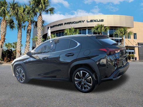 Certified 2024 Lexus UX 250h FWD image 6