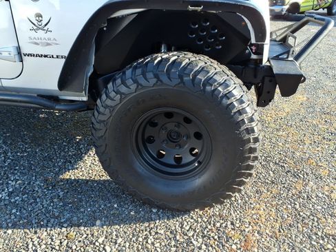 Used 2012 Jeep Wrangler Sahara w/ Dual Top Group image 7