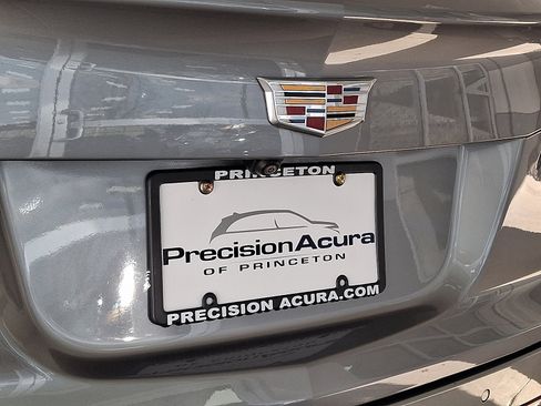 Used 2023 Cadillac XT4 Luxury w/ Cold Weather Package image 31