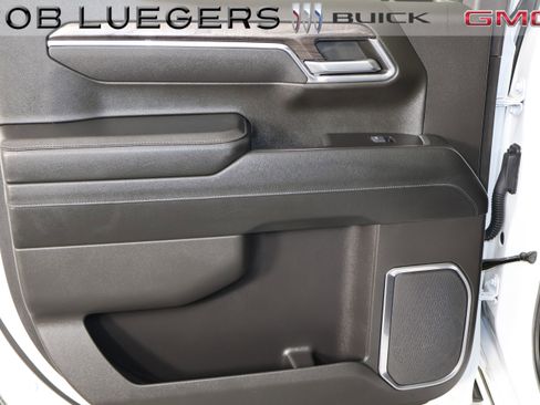 Certified 2024 Chevrolet Silverado 1500 LTZ w/ LTZ Premium Package AWD/4WD image 15