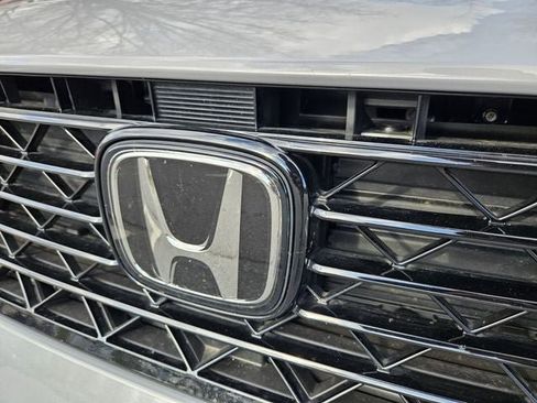 Used 2025 Honda Accord Sport image 37