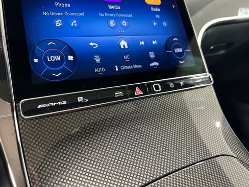 Used 2025 Mercedes-Benz GLC 43 AMG 4MATIC image 35