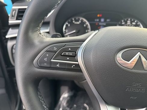 Used 2024 INFINITI QX50 Sport image 9