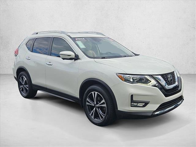 Used 2020 Nissan Rogue SV w/ Sun & Sound Touring Package AWD/4WD image 3