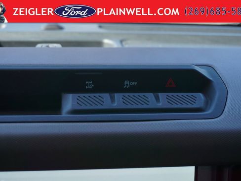 Used 2024 Ford Bronco Outer Banks AWD/4WD image 20