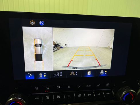 Certified 2024 Chevrolet Colorado Z71 w/ Z71 Convenience Package 2 image 25