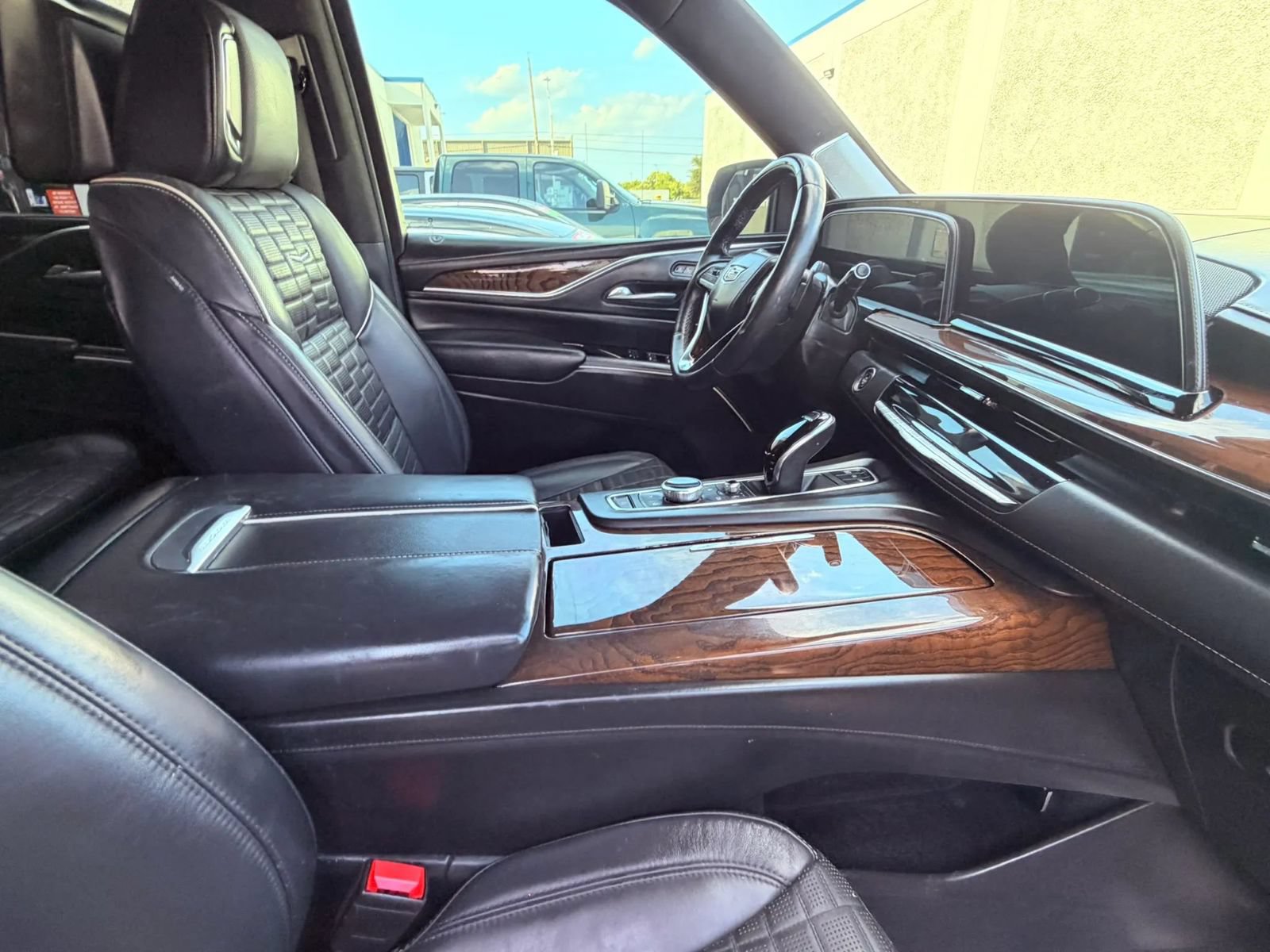 Used 2021 Cadillac Escalade Sport Platinum AWD/4WD image 33