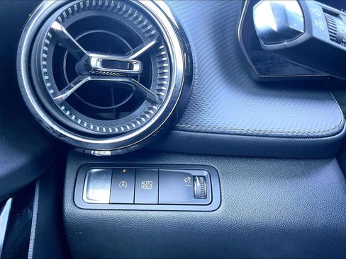 Used 2025 Chevrolet Equinox LT w/ Safety and Technology Package FWD image 33