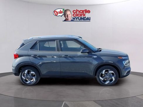 New 2026 Hyundai Venue SEL FWD image 6