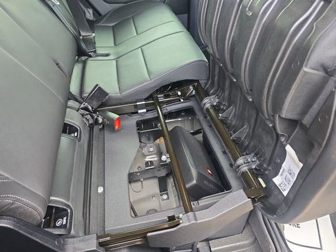 Used 2024 INEOS Grenadier Fieldmaster Edition image 23