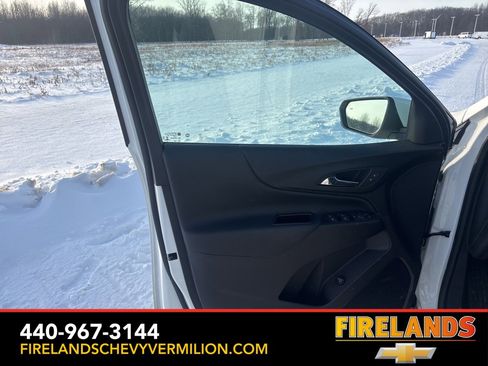 Used 2023 Chevrolet Equinox LT image 6