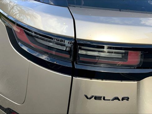 New 2026 Land Rover Range Rover Velar Dynamic SE image 14