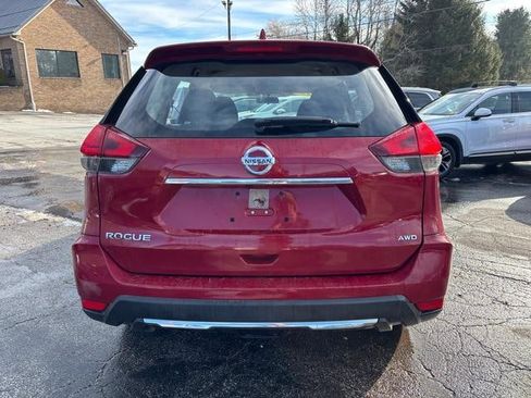 Used 2017 Nissan Rogue S image 6