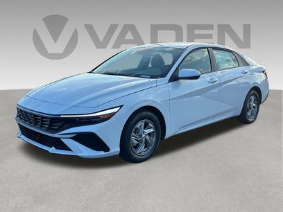 New 2026 Hyundai Elantra SE