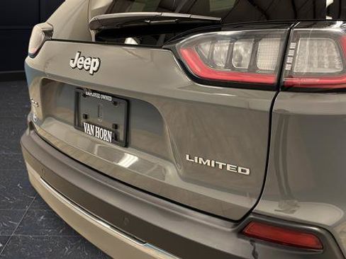 Used 2021 Jeep Cherokee Limited AWD/4WD image 41
