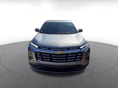Used 2025 Chevrolet Equinox LT image 4
