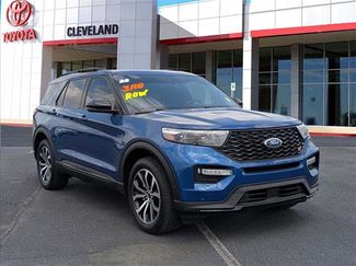 Used 2020 Ford Explorer ST w/ Premium Technology Package video 2