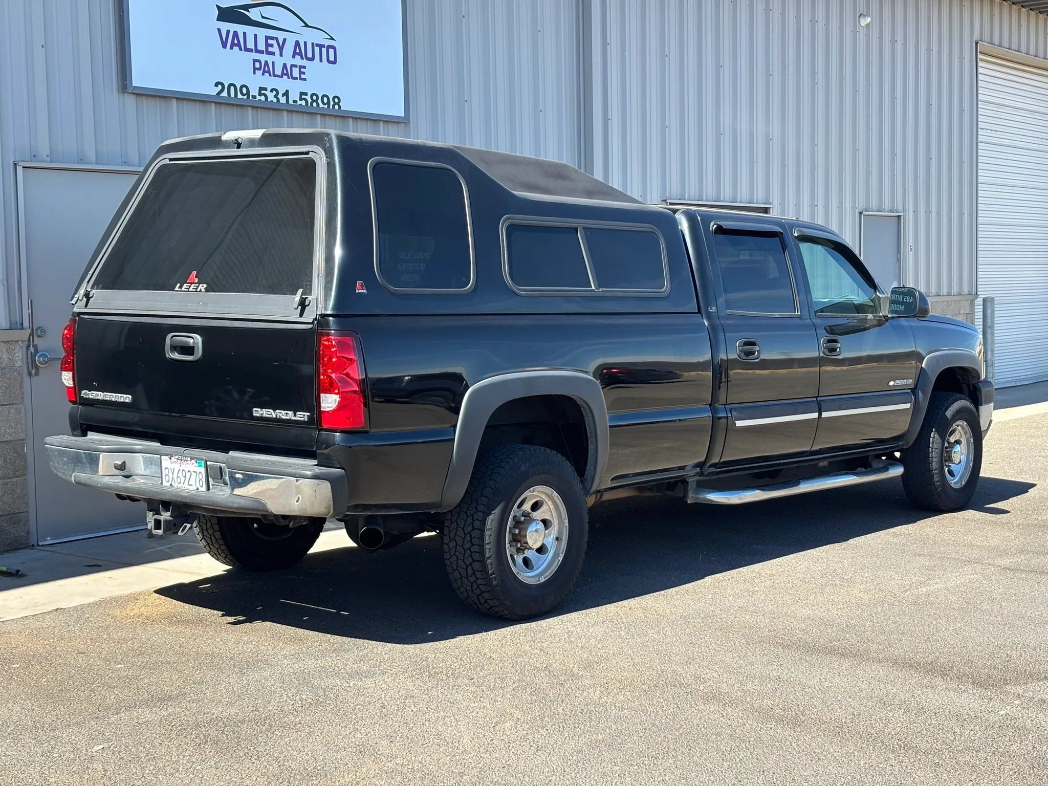 Used 2004 Chevrolet Silverado 2500 LT w/ Skid Plate Package AWD/4WD image 3