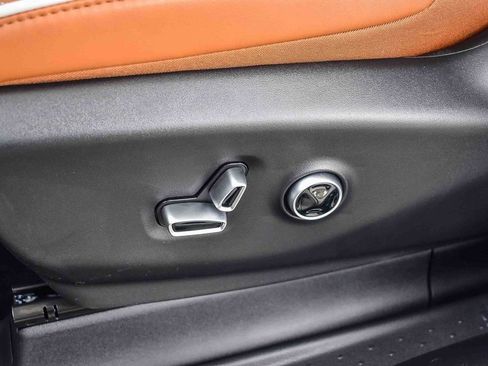 New 2026 Chrysler Pacifica Pinnacle w/ Trailer Tow Group image 21