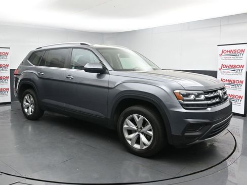 Used 2019 Volkswagen Atlas S image 2