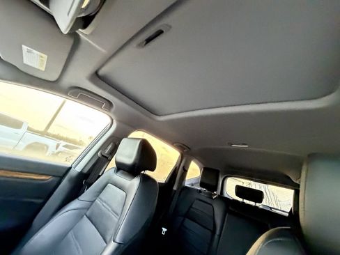 Used 2022 Honda CR-V Touring image 32