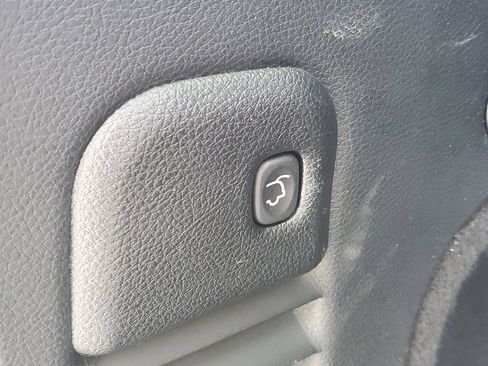 Used 2018 Jeep Grand Cherokee High Altitude RWD image 11
