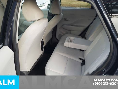 Used 2025 Hyundai Kona SEL image 18