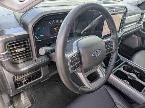 Used 2026 Ford F250 Lariat w/ FX4 Off-Road Package image 7