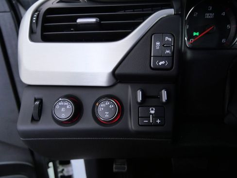 Used 2016 GMC Yukon SLT w/ HD Trailering Package AWD/4WD image 28