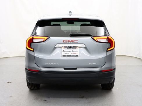 Used 2024 GMC Terrain SLE AWD/4WD image 7