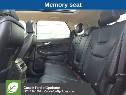 Used 2020 Ford Edge Titanium w/ Equipment Group 301A AWD/4WD image 8