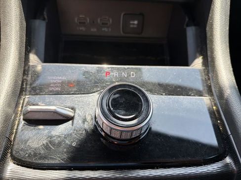 Used 2024 Jeep Grand Cherokee L Limited w/ Luxury Tech Group II image 39