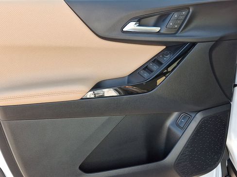 New 2026 Chevrolet Equinox ACTIV w/ Convenience Package III image 10