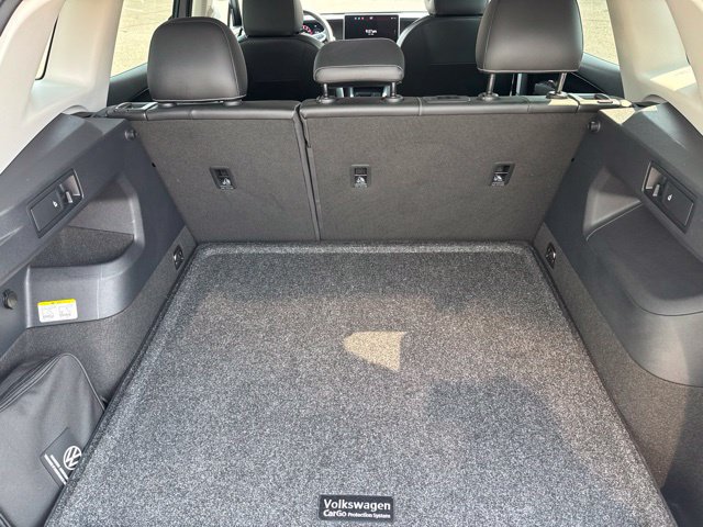 Certified 2025 Volkswagen Tiguan SE AWD/4WD image 15