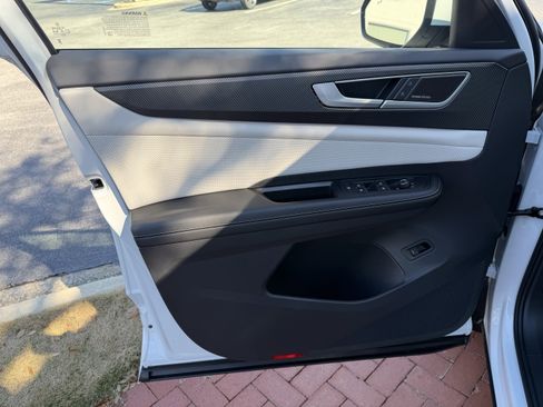 New 2026 Volkswagen Atlas Cross Sport SEL Premium R-Line image 15