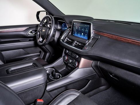 Used 2023 Chevrolet Tahoe High Country w/ Advanced Technology Package image 14