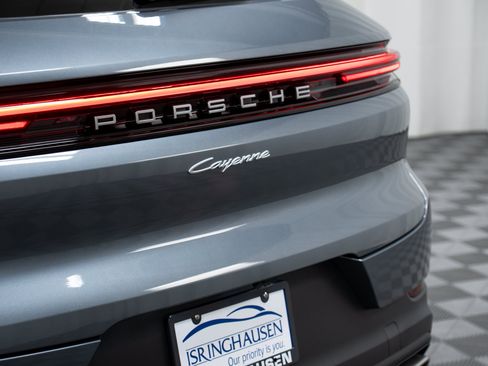 New 2026 Porsche Cayenne AWD/4WD image 35