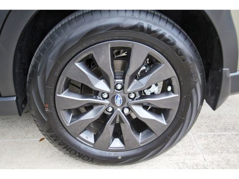 Certified 2025 Subaru Outback Onyx Edition AWD/4WD image 29