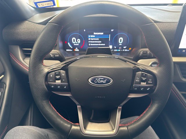 Used 2025 Ford Explorer ST-Line RWD image 14