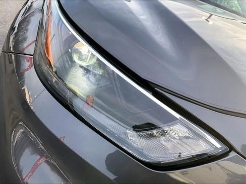 Used 2022 Toyota Highlander XLE image 28