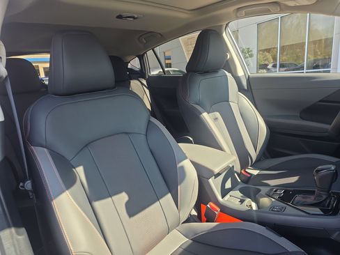 Used 2024 Subaru Crosstrek 2.5i Limited AWD/4WD image 13