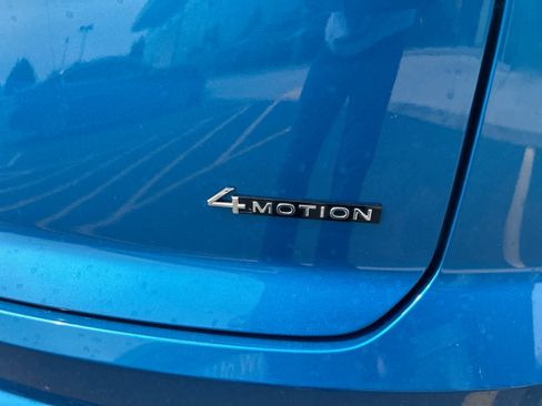 Used 2024 Volkswagen Atlas Cross Sport SE image 10