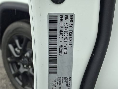 New 2026 Jeep Compass Latitude image 19