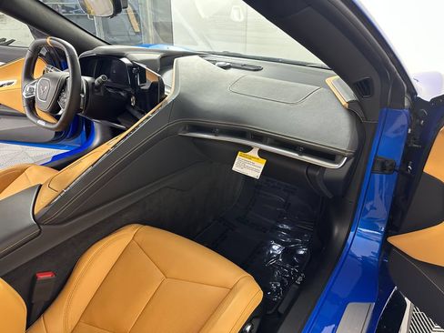 Used 2025 Chevrolet Corvette Z06 RWD image 29