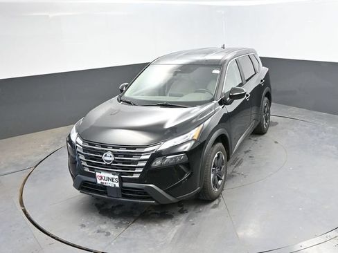 Used 2025 Nissan Rogue SV AWD/4WD image 37