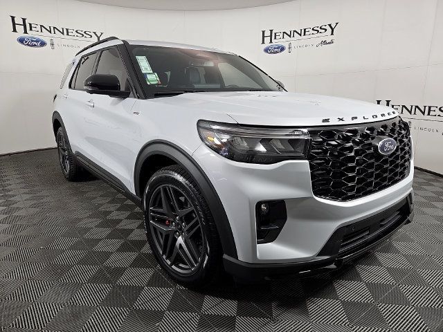 Used 2026 Ford Explorer ST-Line w/ ST-Line Street Pack RWD image 4