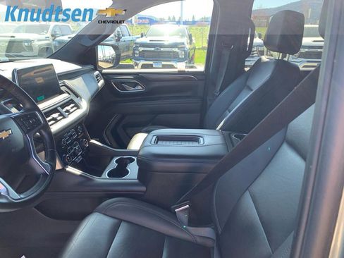 Used 2024 Chevrolet Tahoe LT w/ Luxury Package image 18