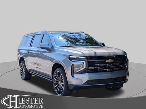 New 2026 Chevrolet Suburban High Country AWD/4WD image 1